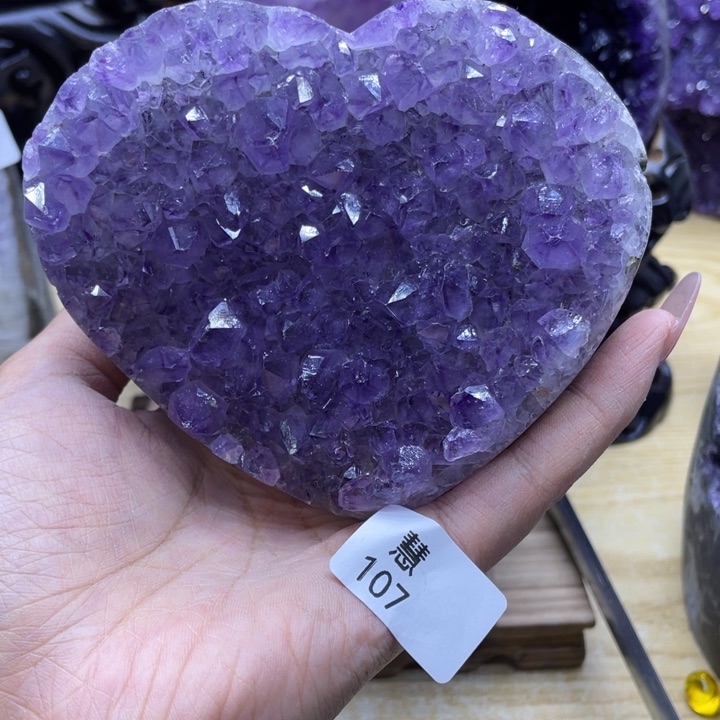 未镶嵌水晶大型摆件（非配饰）