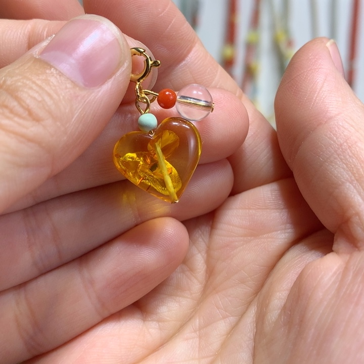 蜜蜡未镶嵌裸石配饰