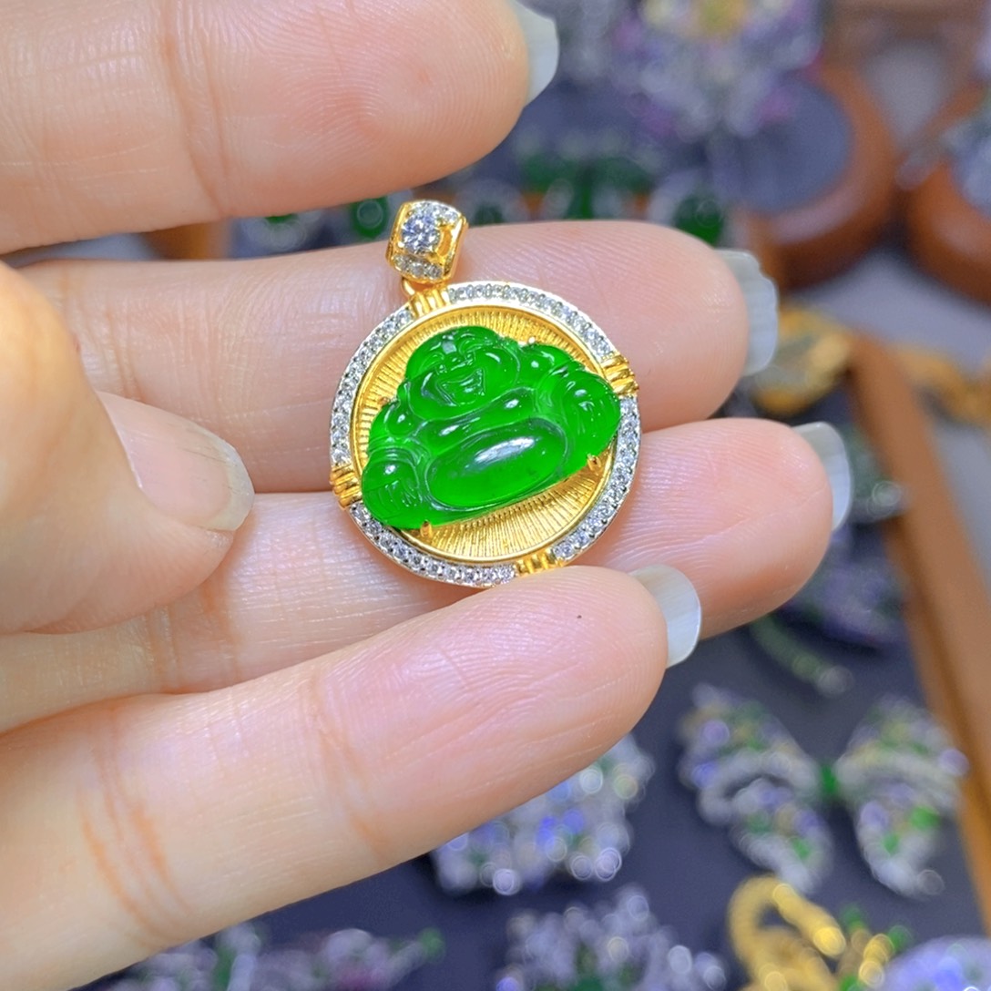 翡翠颈饰银S925镶嵌天然翡翠