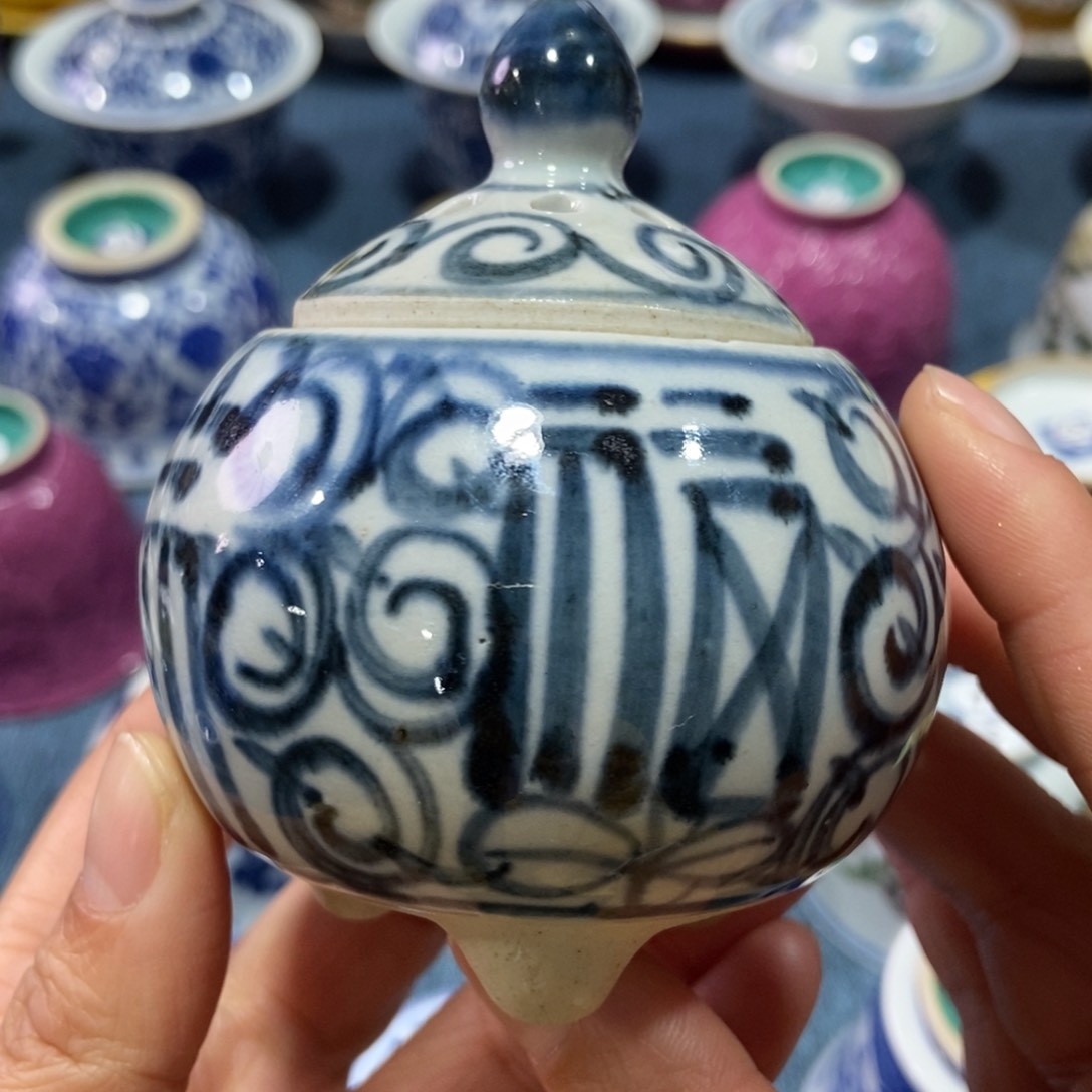 源思陶瓷有限公司