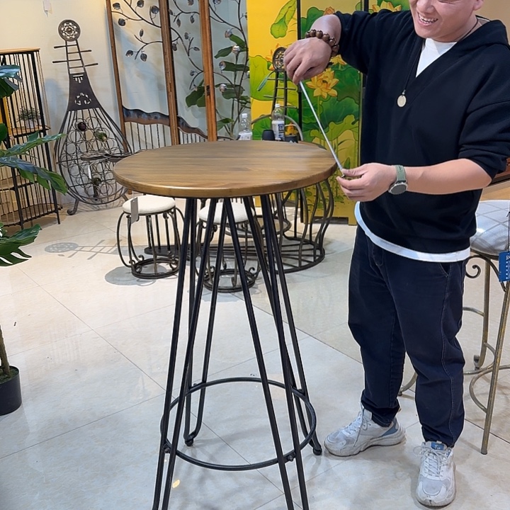 有机玻璃铁木桌子