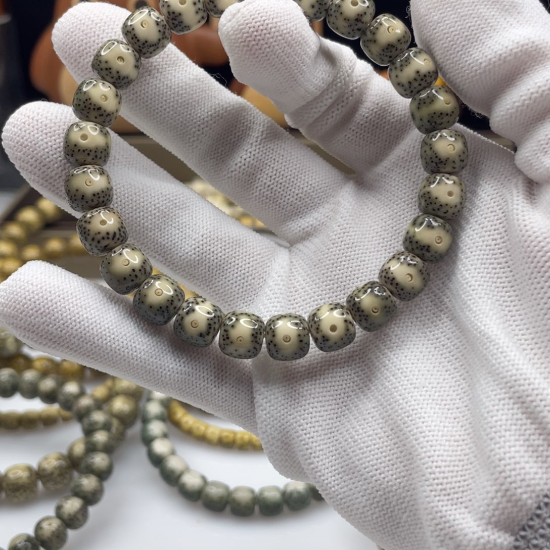 星月菩提吊坠板*9*8黄金瞳单凤眼手串