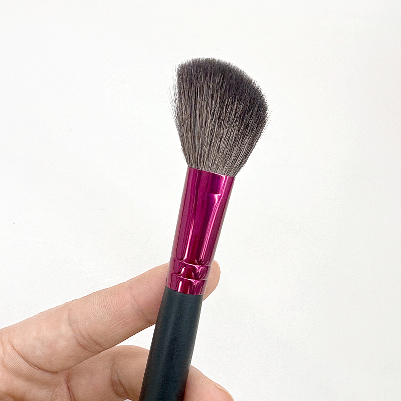 羊毛修容刷轮廓刷用于颧骨修容下颚先修容打造v字小脸