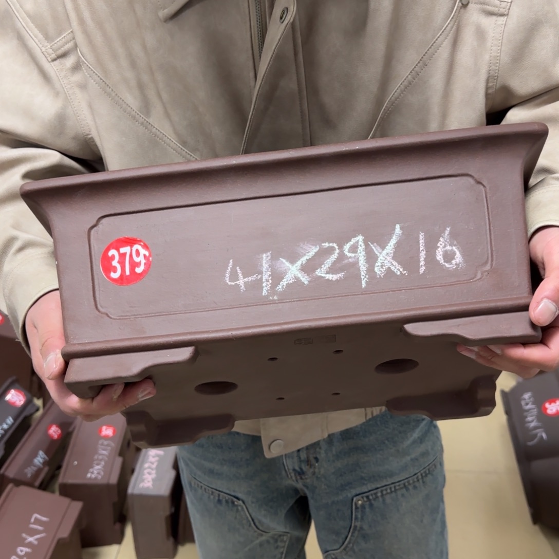 紫砂花盆呜呜呜呜