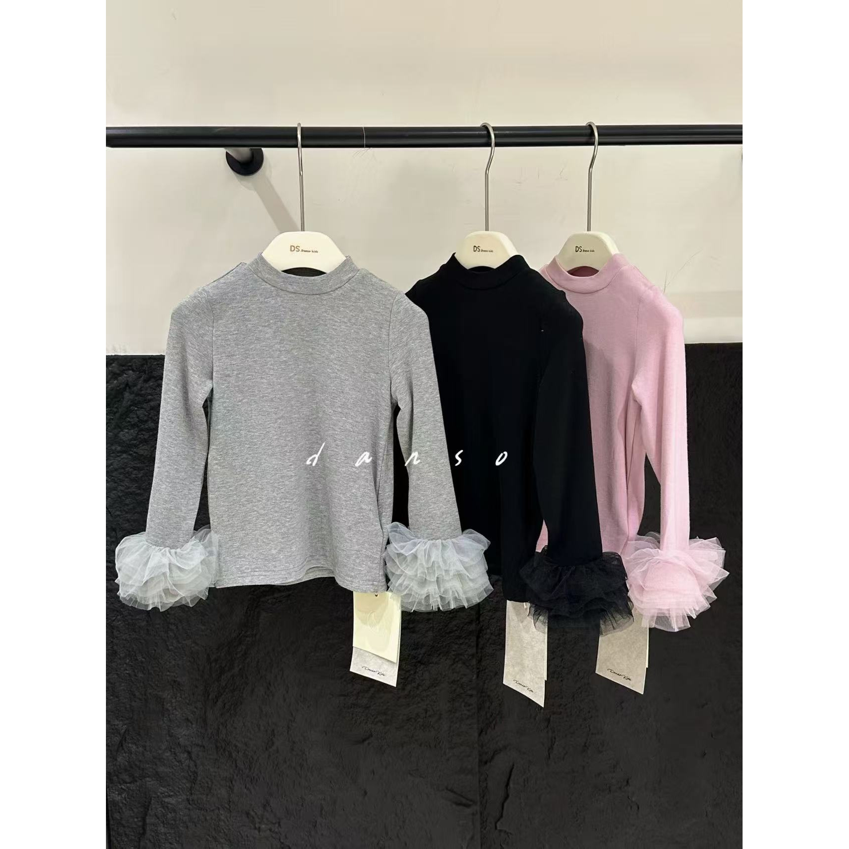 女童圆领柔软舒服百搭打底衫