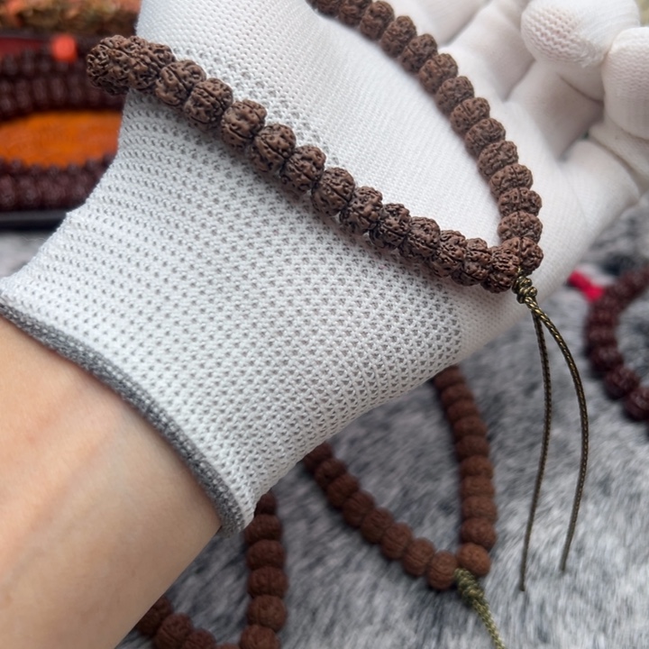 K***～吊坠金刚菩提平细9s