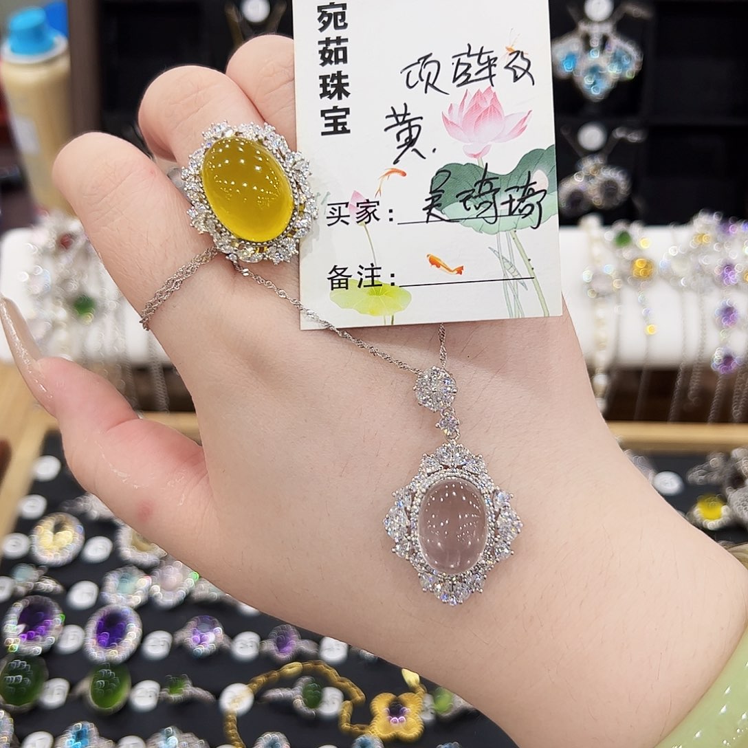 吴***琦蛇纹石玉银S925镶嵌戒指项链