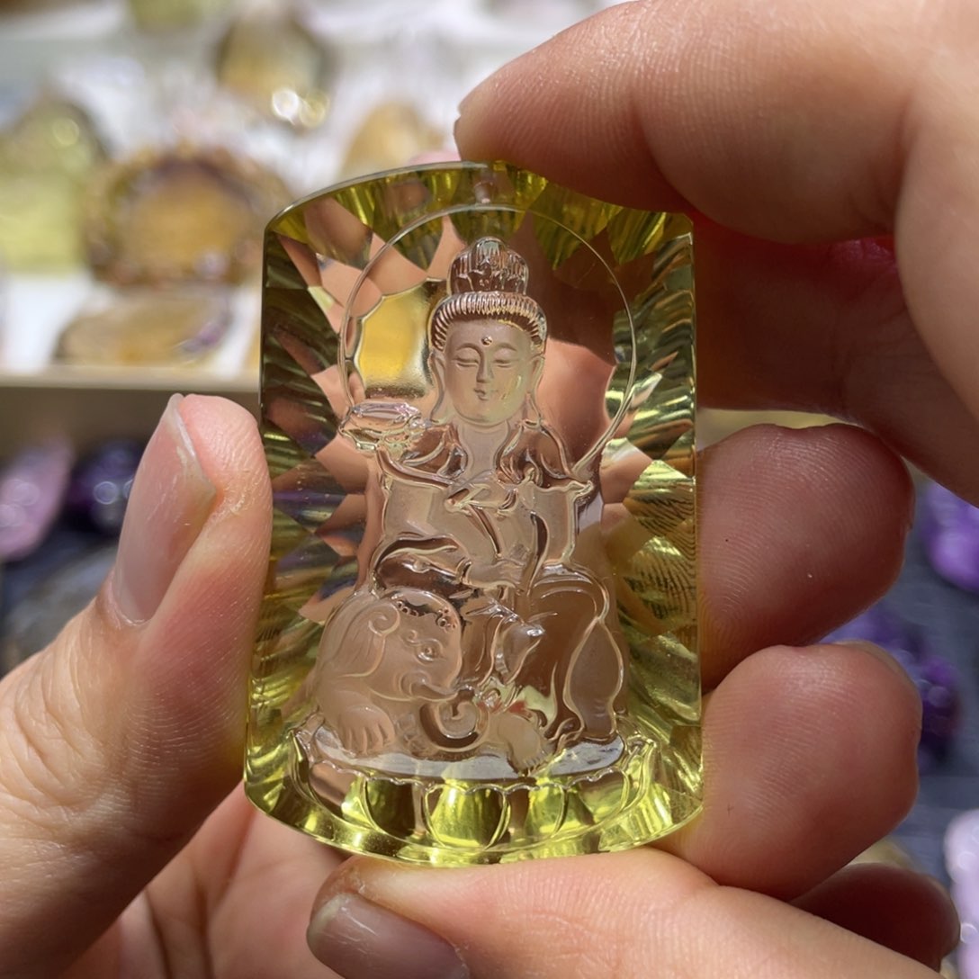 水晶颈饰未镶嵌定制
