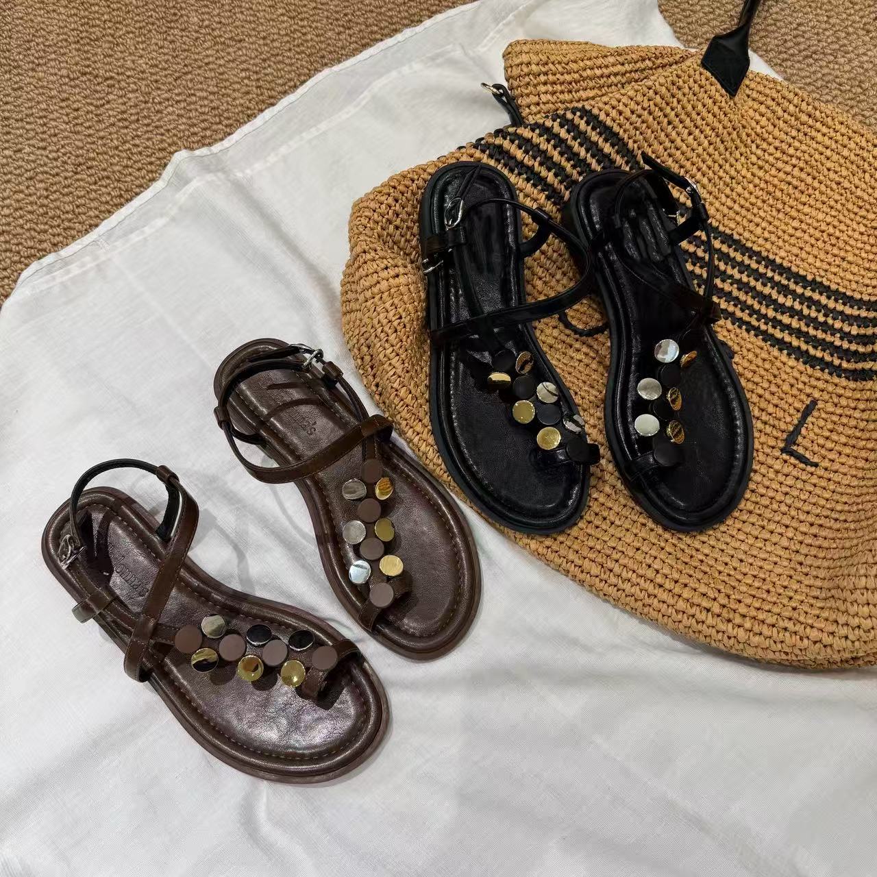 【YELAOBAN】休闲时装凉鞋BQ7533