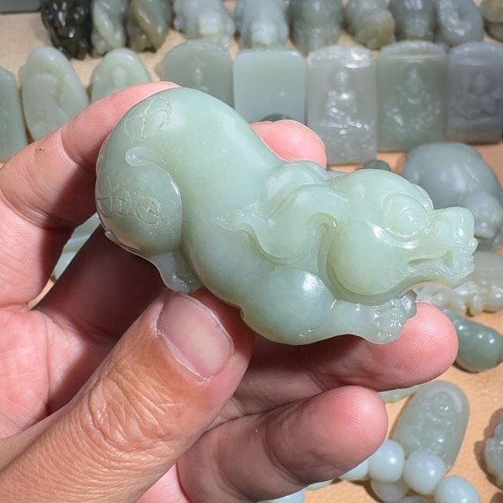 和田玉未镶嵌挂件