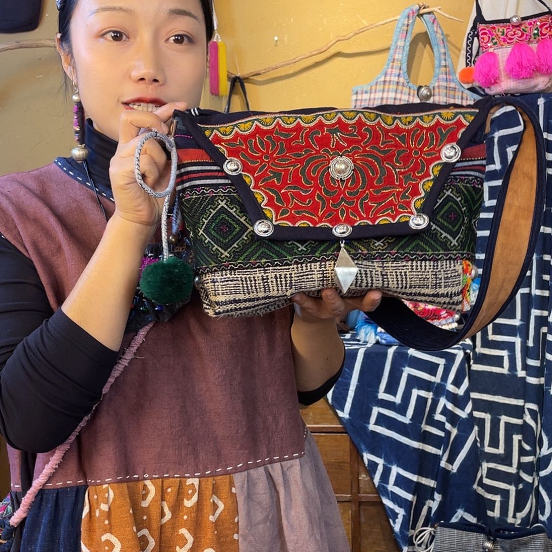 织绣手工制作工艺包包