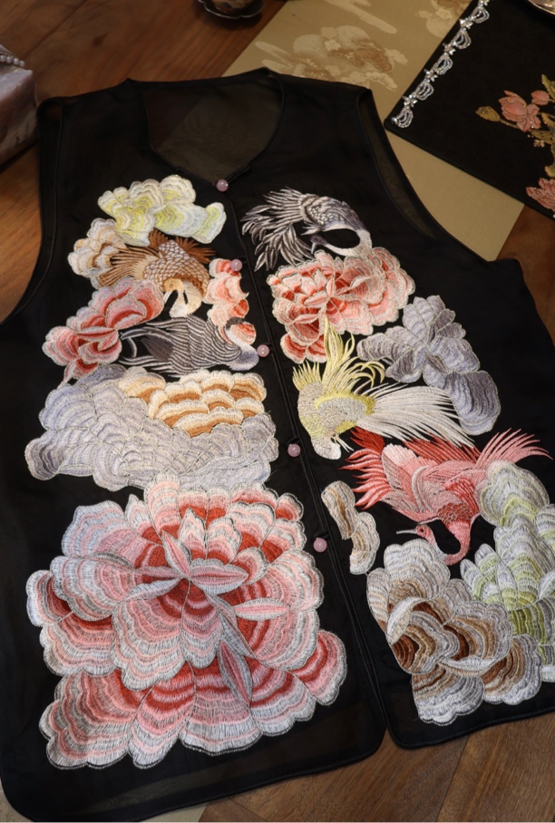 2487『不可退』啥都有刺绣半裙马甲断码返季清货