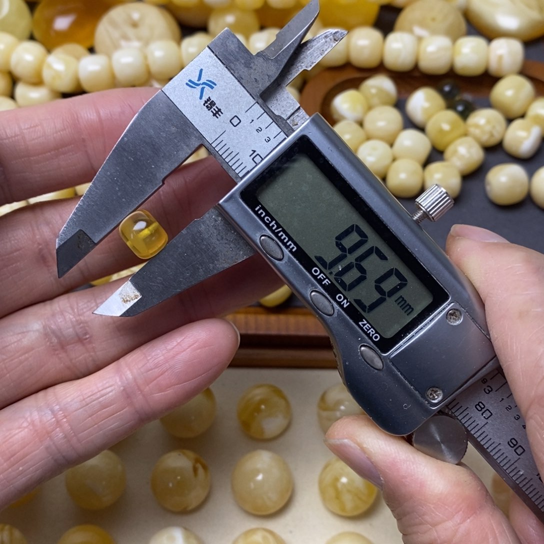 未镶嵌蜜蜡琥珀画