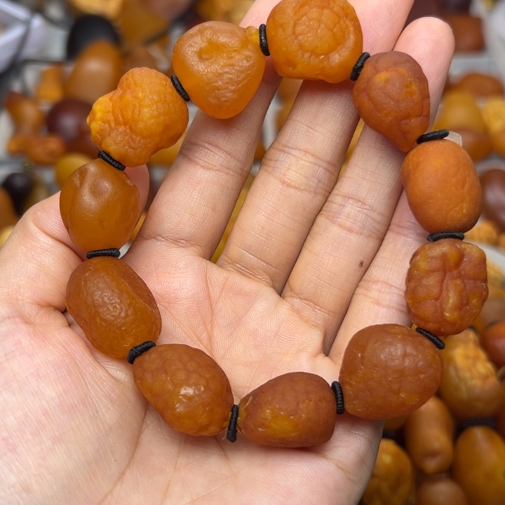 琥珀未镶嵌裸石天然蜜蜡
