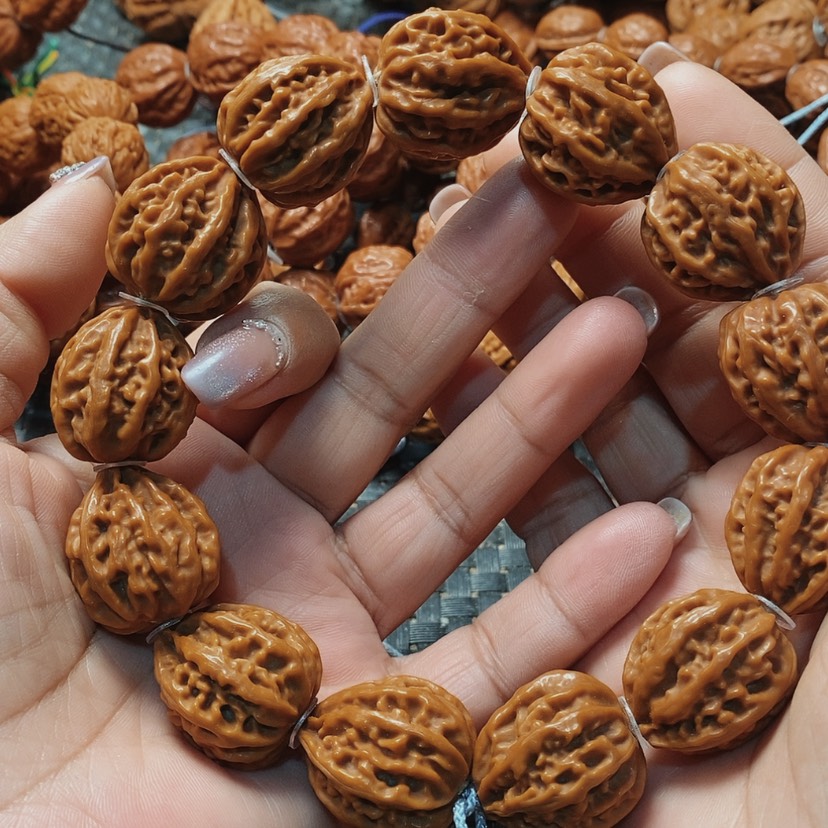 【闪购商品】文玩核桃吊坠西瓜八棱