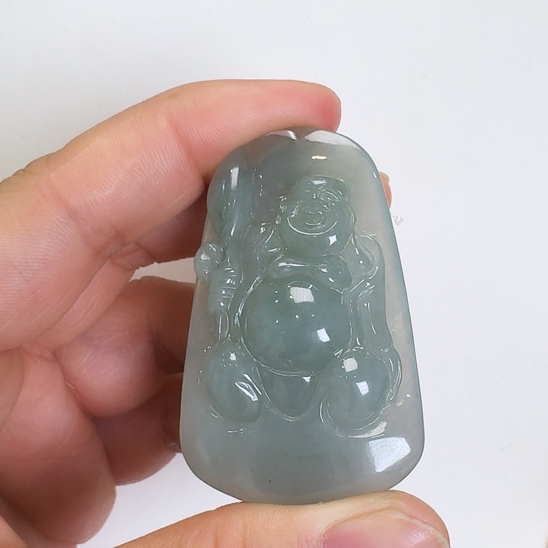 翡翠颈饰未镶嵌佛公牌