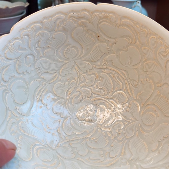 湖田窑刻花娃娃碗