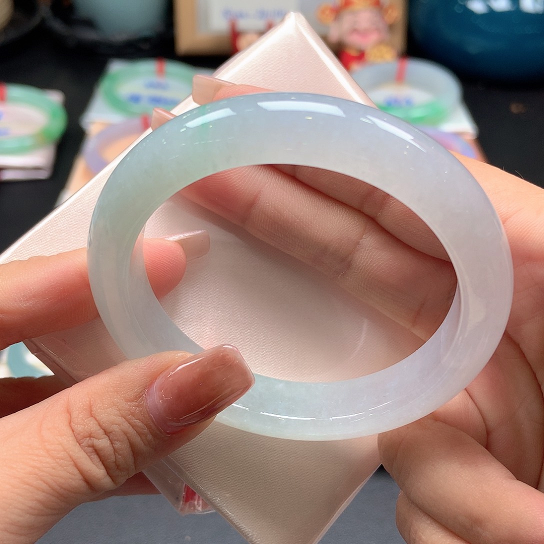 翡翠未镶嵌手镯9号