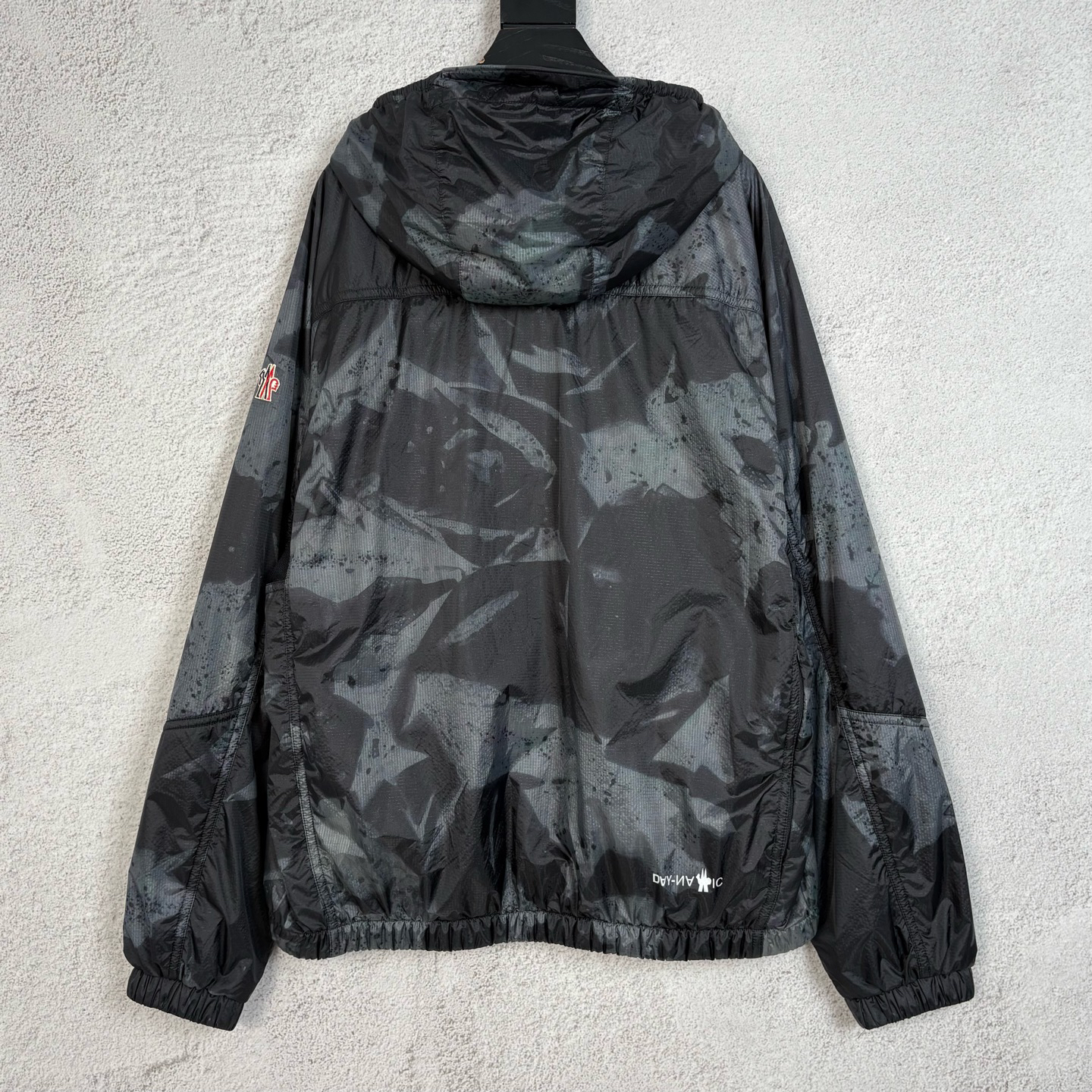 未使用 MONCLER 迷彩棉服外套 4码 YH21067
