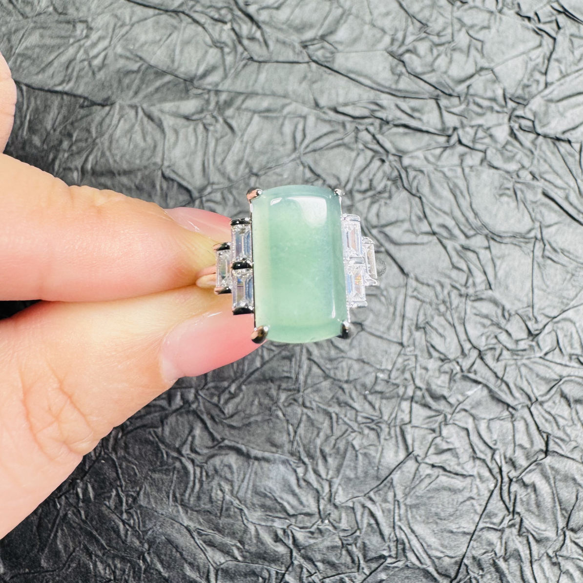 天然翡翠高冰精工无事牌切割面戒指（圈口可调 多样性发其一）