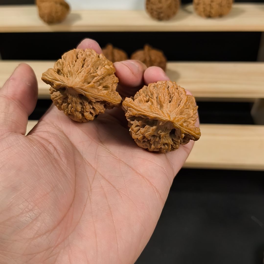 摄***沅文玩核桃吊坠47官帽