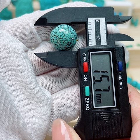 绿松石未镶嵌珠宝