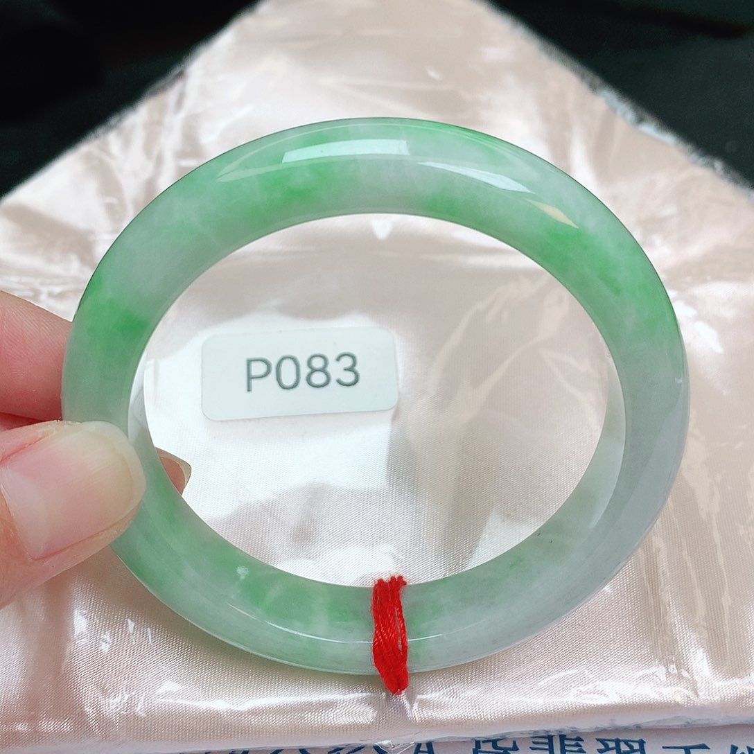 翡翠手镯未镶嵌缅甸天然A货翡翠手镯