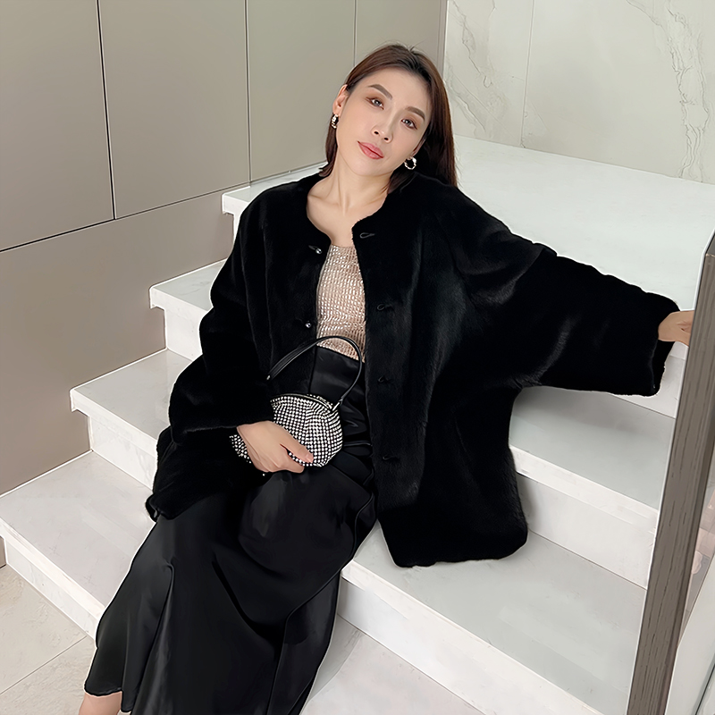 《东方美人》衣长75cm 紫金短二皇冠天鹅绒水貂外套新品