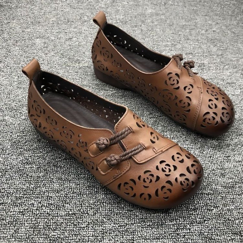 2025年春季新款厚底百搭单鞋女款复古英伦风时尚棕色勃肯鞋