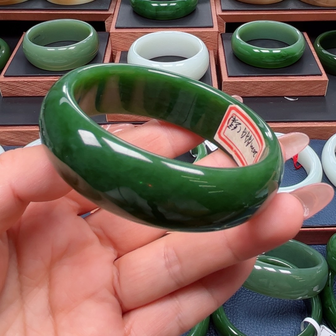 未镶嵌手镯和田玉（碧玉）L****e5960圈口