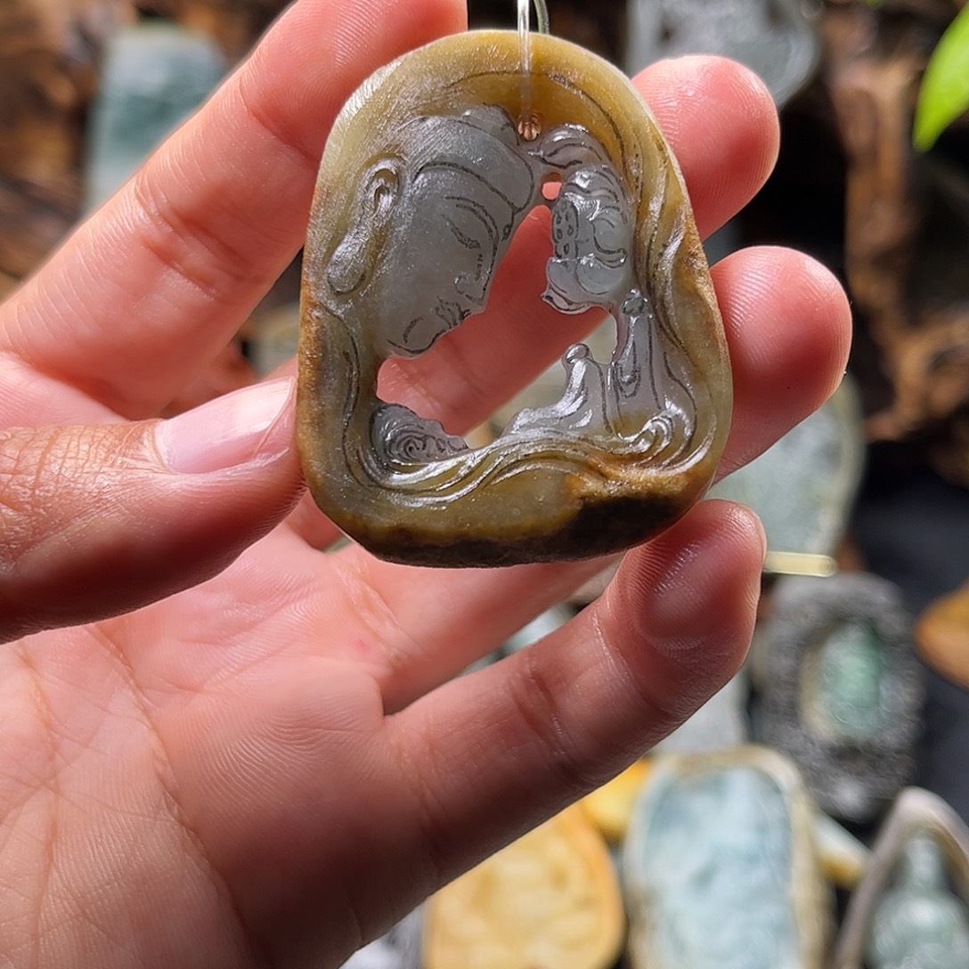 仙***剑定制翡翠未镶嵌镂空佛