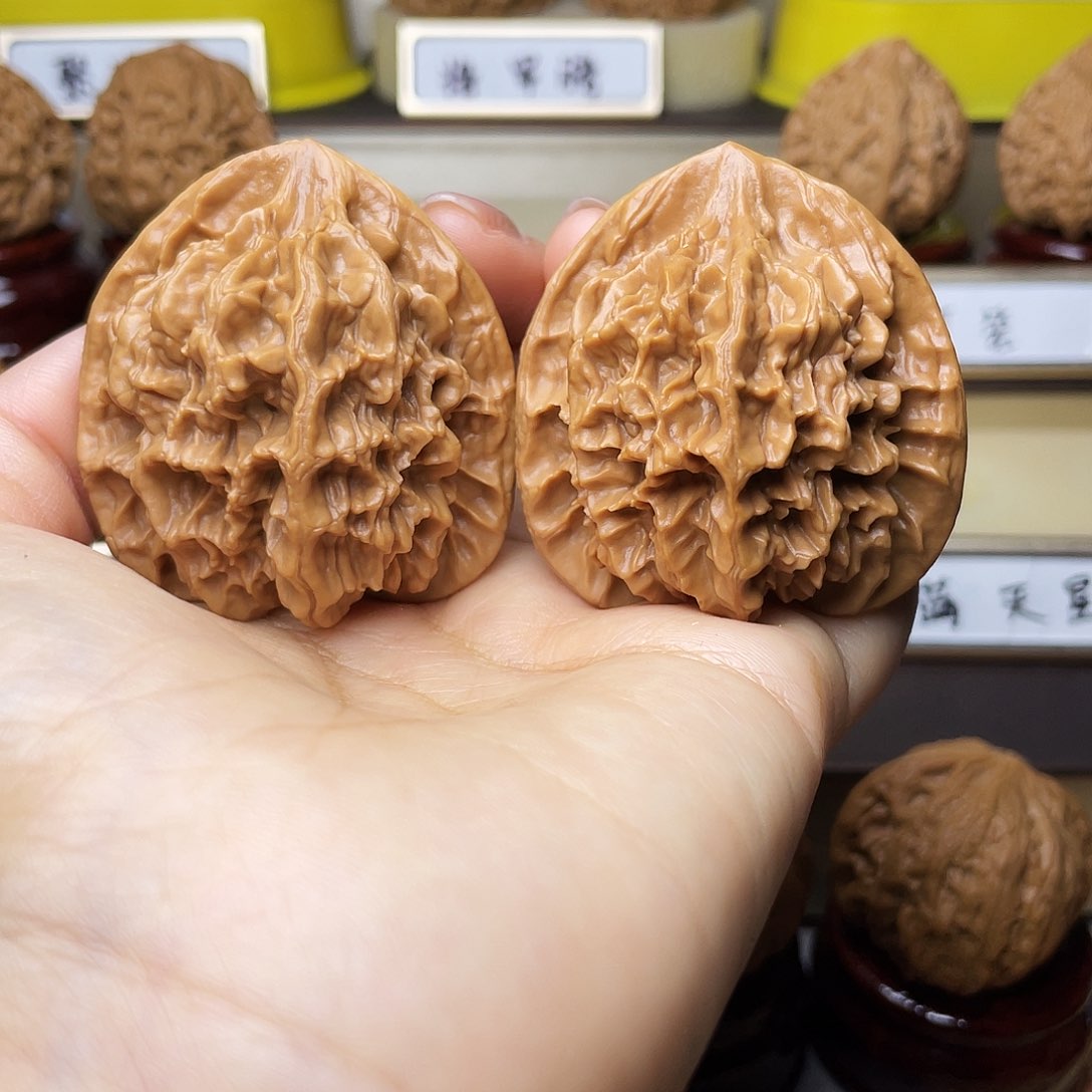 把件文玩核桃帝王45左右