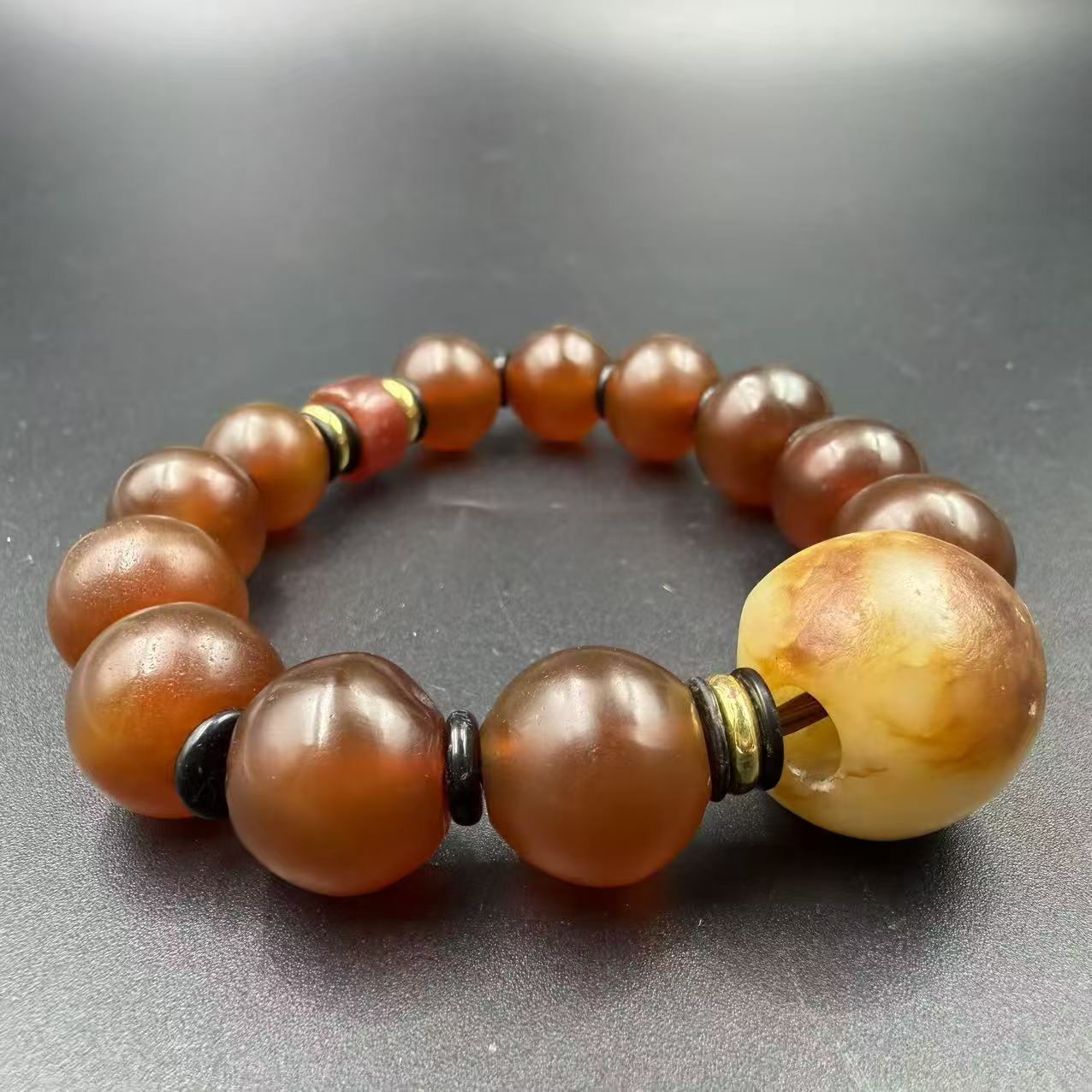 GWC-1103晚010玛瑙手串