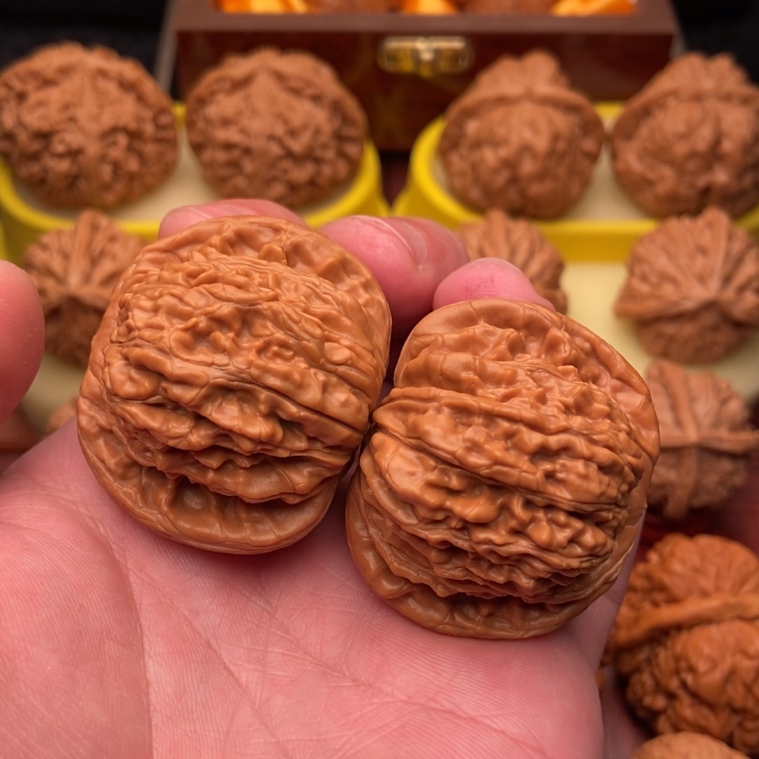 桃核把件落*大四座楼43