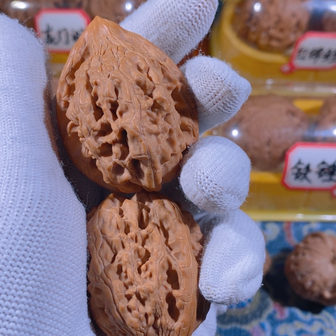 吊坠文玩核桃南*霸大沽石