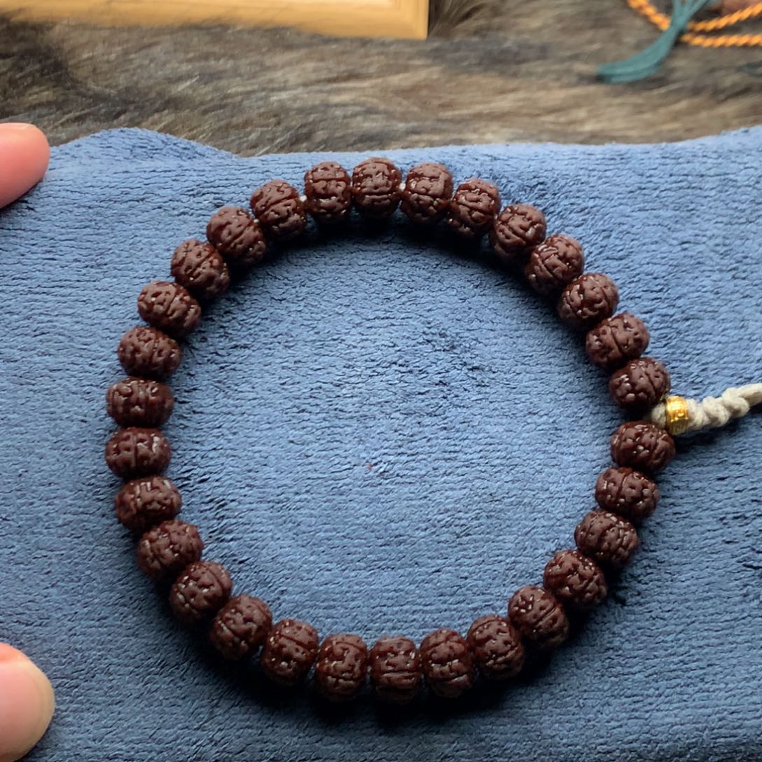 王***流金刚菩提吊坠老树王