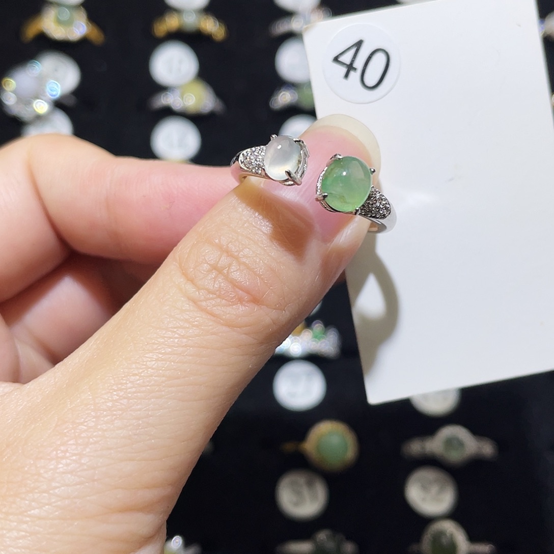 翡翠未镶嵌戒指戒指