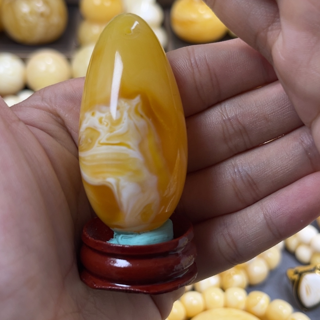 手串琥珀未镶嵌水滴