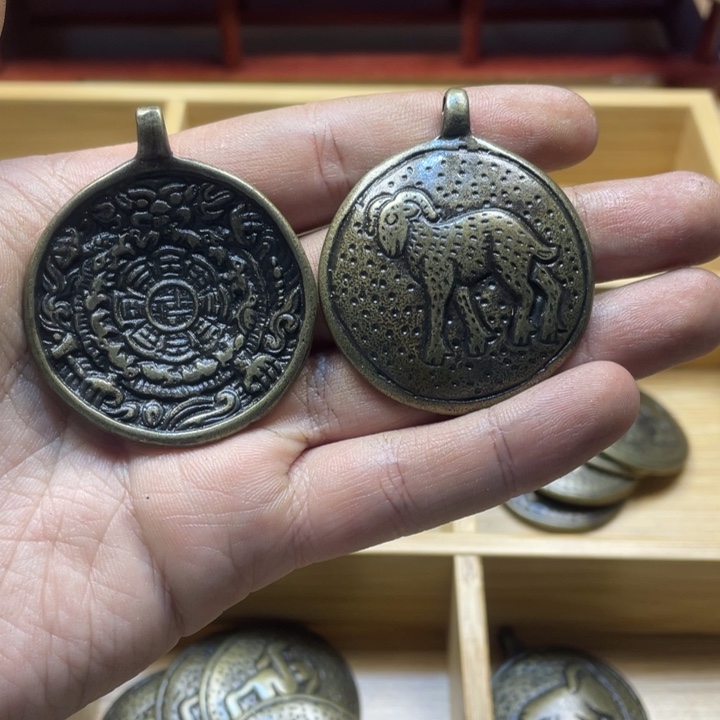 藏传九宫黄利马羊一个