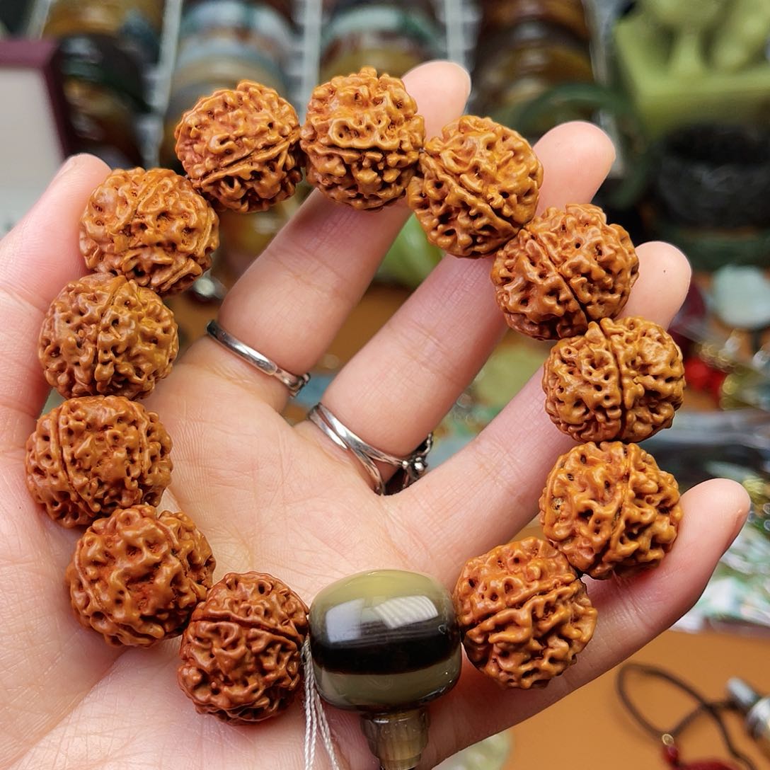 蛇纹石玉手链未镶嵌