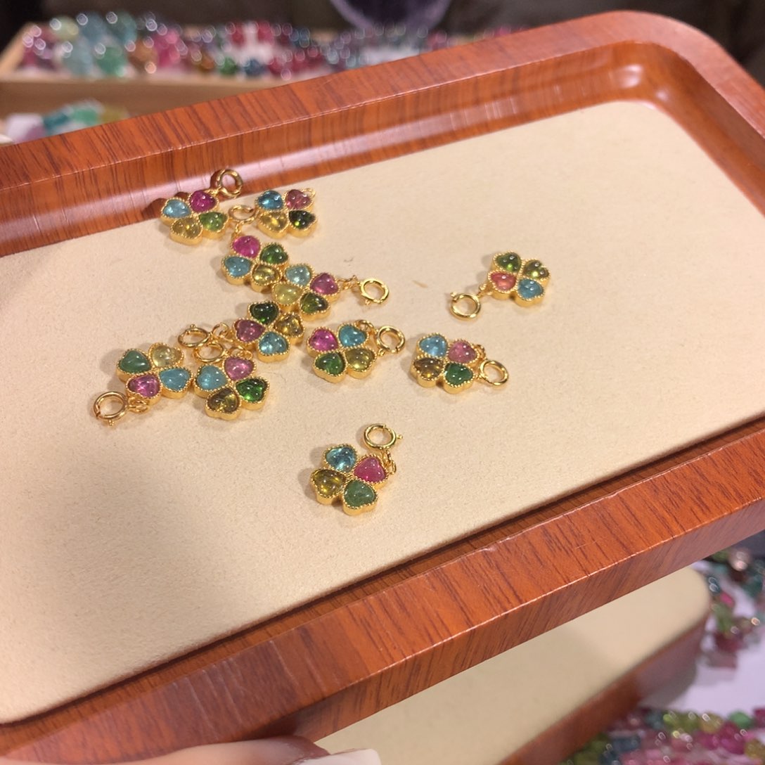 碧玺多样性发货一件未镶嵌