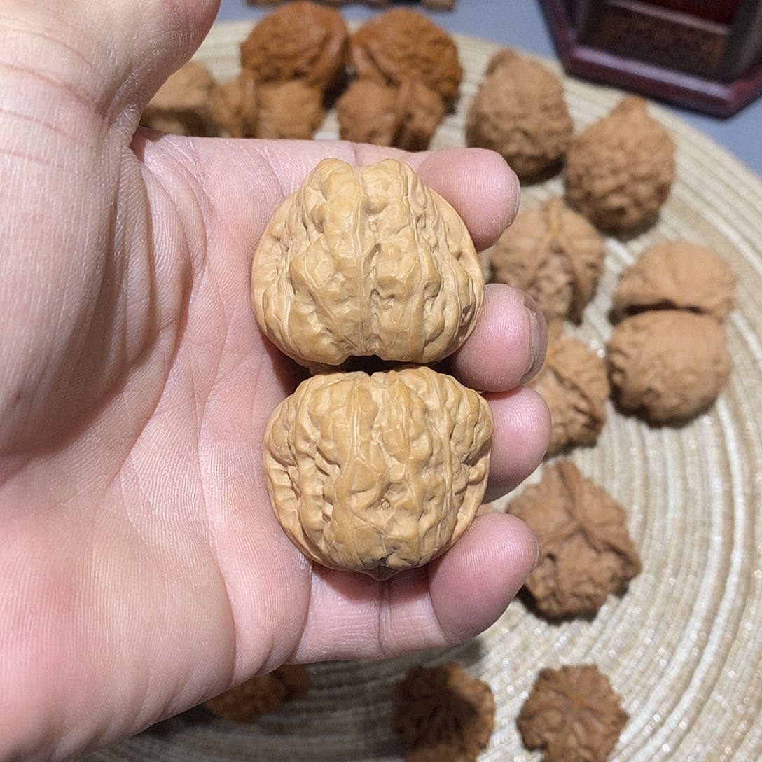 桃木文玩麻核桃蛤蟆头