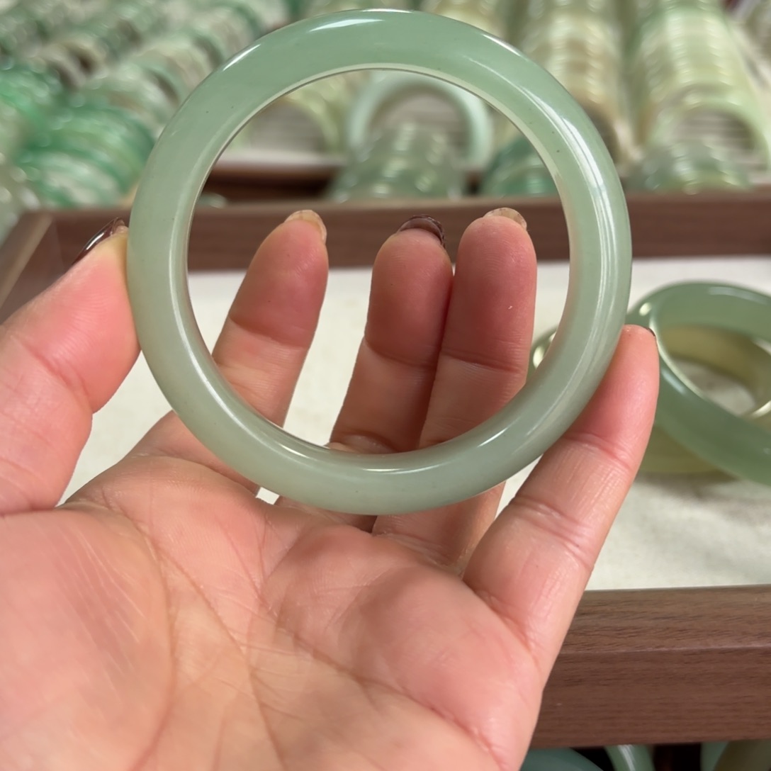 未镶嵌手镯东陵石?*子