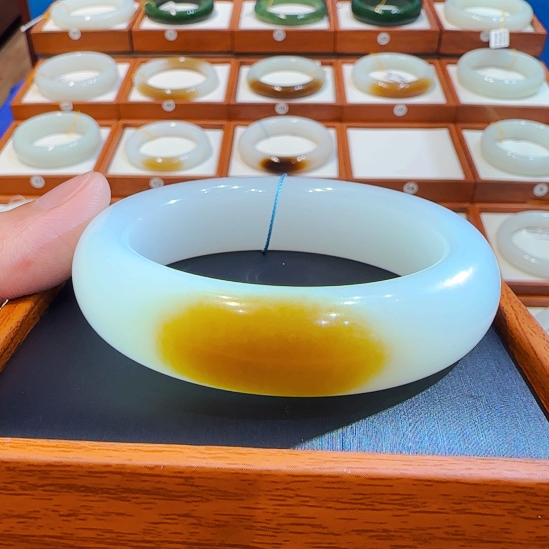 和田玉未镶嵌手镯且末传承级轮胎一口糖57 58 59