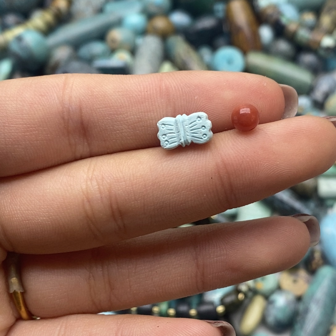 南红玛瑙未镶嵌珠宝奇石