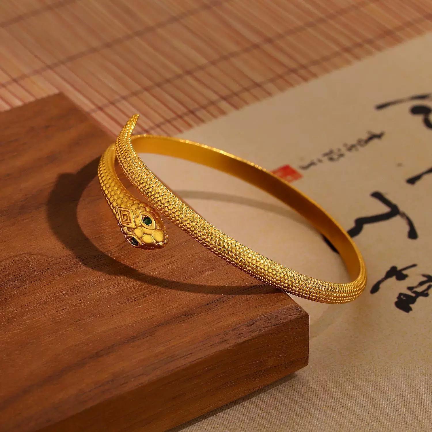铜合金福气满满高定灵蛇手镯17g重 本命年开口可调节黄色开口手镯蛇年款