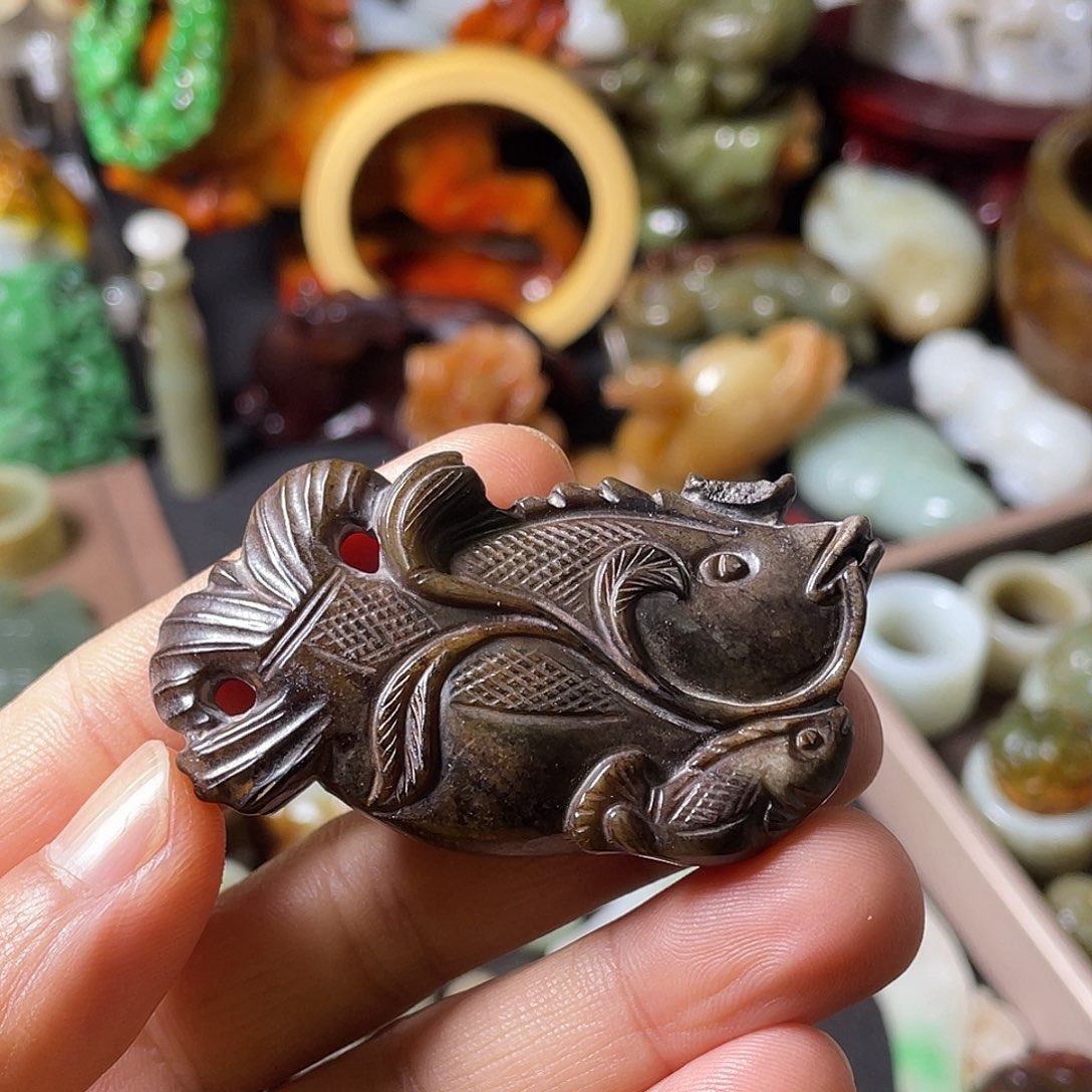 月***日和田玉（糖玉）未镶嵌颈饰