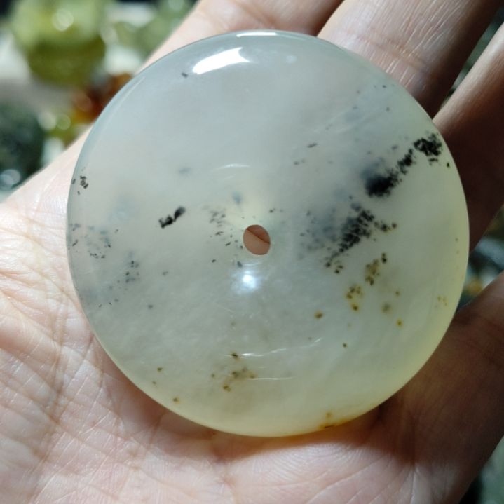 岫玉未镶嵌平安扣