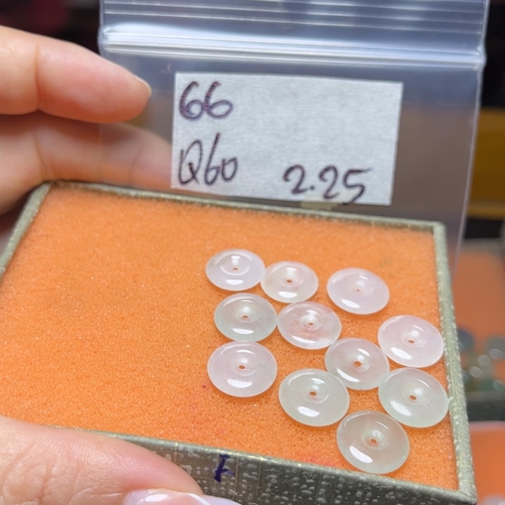 定制翡翠未镶嵌不