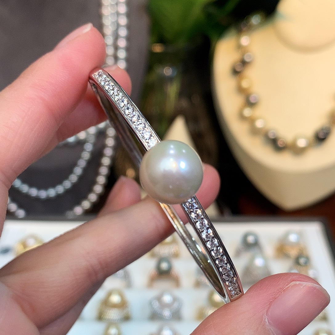 银S925镶嵌淡水珍珠手镯